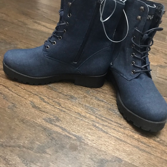 CINAK WOMEN COMBAT BOOTS WITH ZIPPER SIDE POCKET. NEVER WORN, COMFORTABLE & NEW - Picture 5 of 7